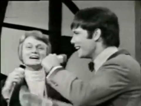 BACHELOR BOY - MOI JE VOUDRAIS BIEN ME MARIER by Cliff Richard & Claude François - live TV appearence 1967