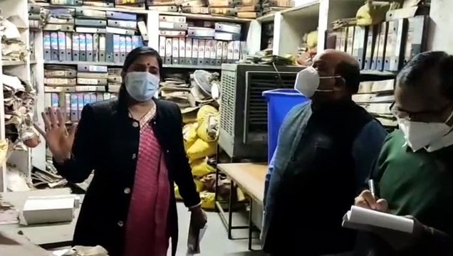 आयुक्त की कमरे में महापौर सौम्या गुर्जर की एंट्री क्या है मामला, देखें वीडियो