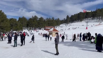 Muratdağı Termal Kayak Merkezi'ne yoğun ilgi
