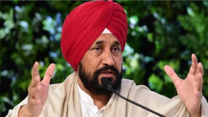 下载视频: Congress Vs AAP in Punjab: Channi targets Kejriwal