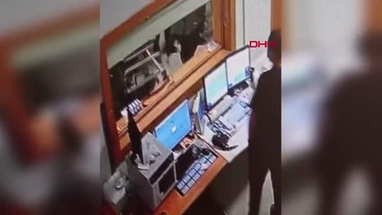 SULTANGAZİ'DE TOMOGRAFİ ODASINI BİRBİRİNE KATAN SALDIRGANLARDAN BİRİ TUTUKLANDI