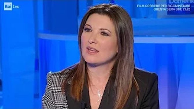 Amici 21 Serale, Giovanna Civitillo moglie di Amadeus apre alla possibilità di esserci Potrei fa1021