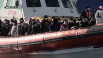 Flucht über Mittelmeer: 80 Migrantinnen und Migranten in Lampedusa