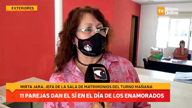 11 Parejas dan el sí en el día de los enamorados