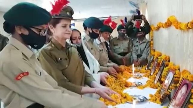 Nation pays tributes to martyrs of Pulwama attack