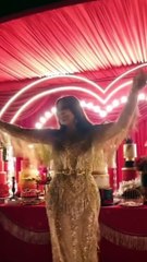 أحلام تحتفل بعيد ميلادها على طريقة Moulin Rouge