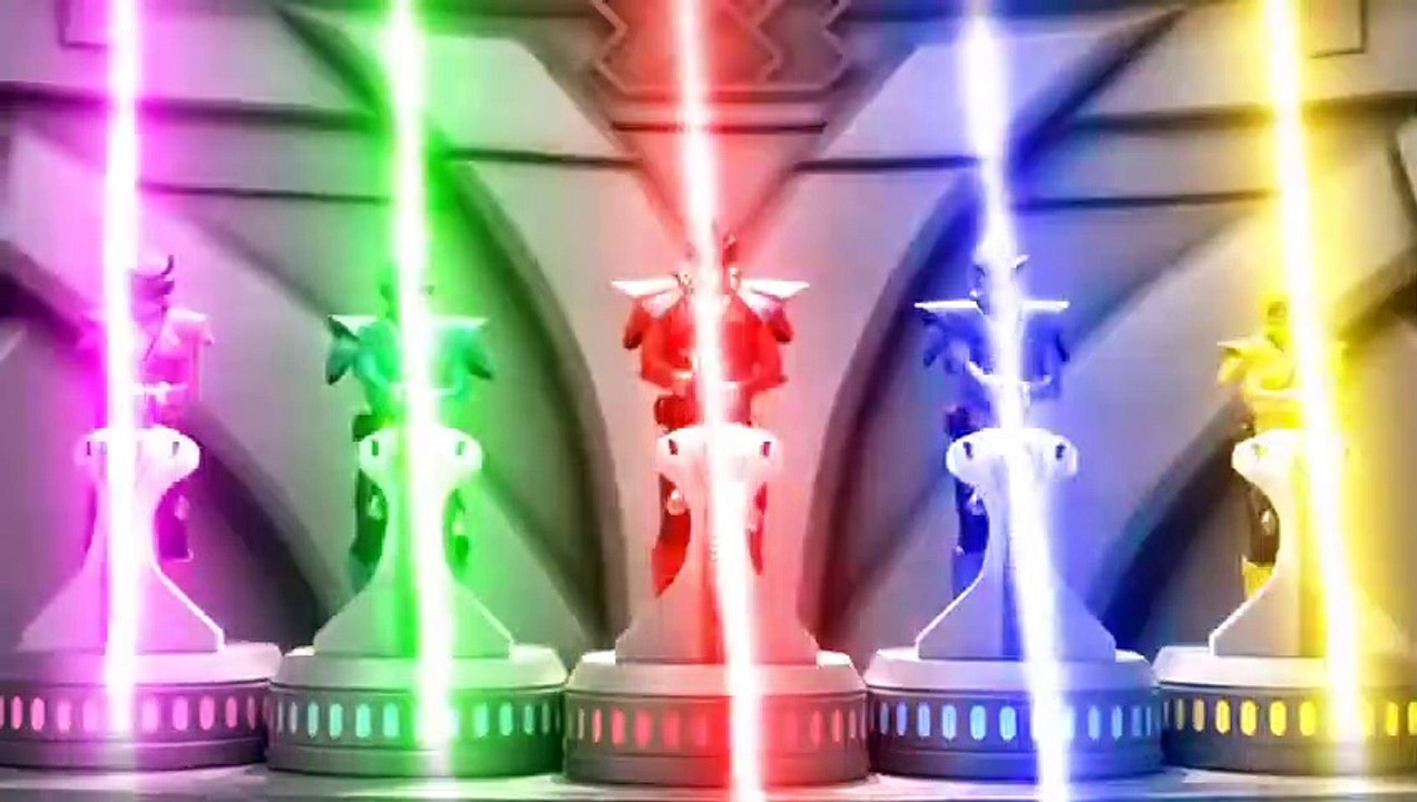 Power Rangers Samurai in Hindi - Shark Zord and Megazord Debut Fight _ Clash Of The Red Rangers