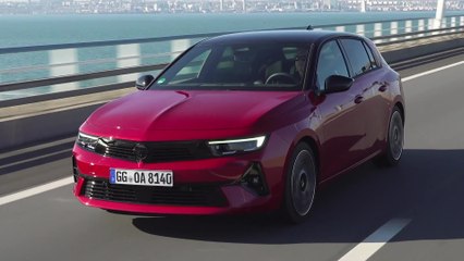 The new Opel Astra Driving Video