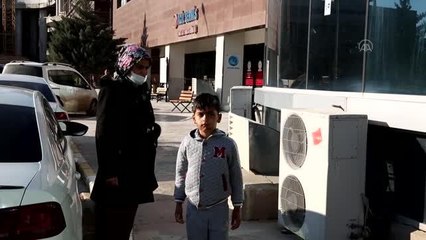 Sokak köpeklerinin saldırısıyla ağır yaralanan çocuk taburcu edildi