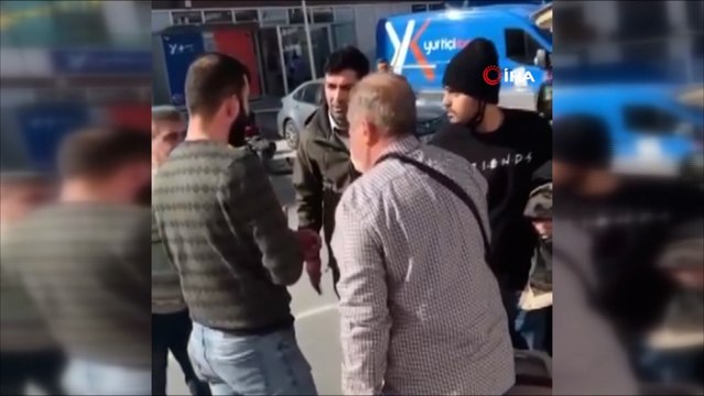 Taksici ile turistin Beylikdüzü kavgası kamerada