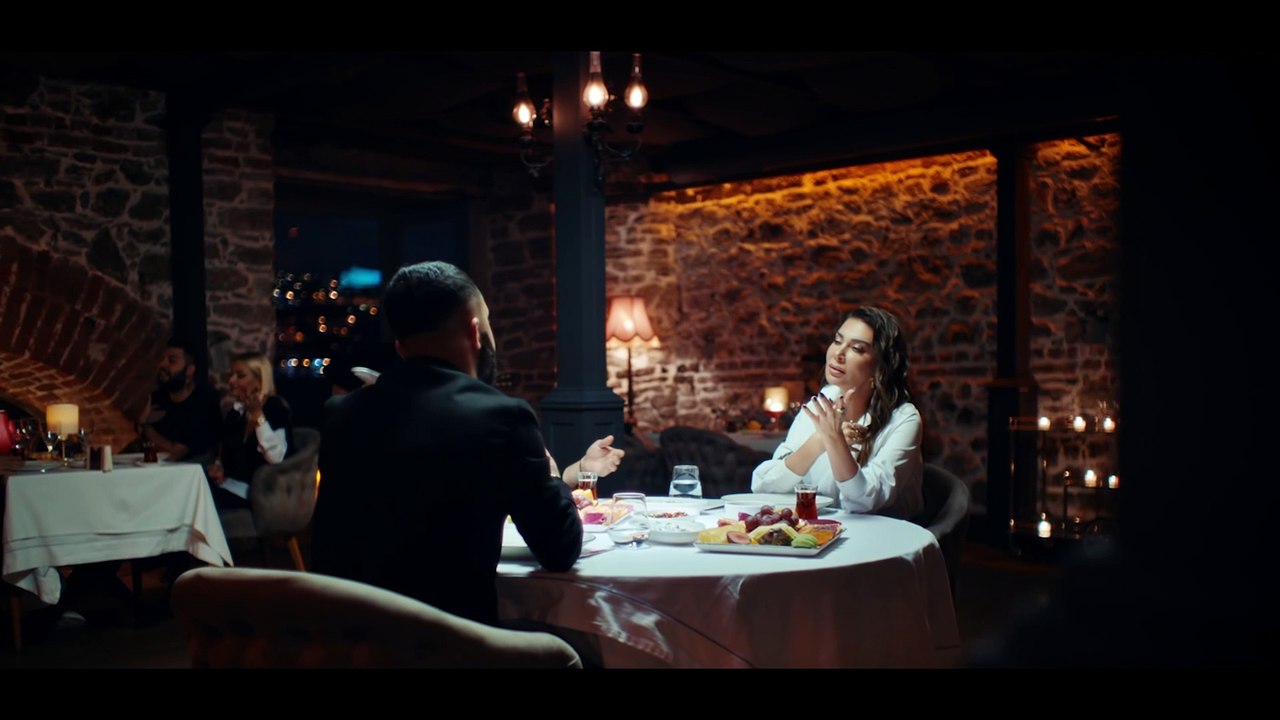 Burak Bulut Ebru Yaşar Kurtuluş Kuş İçime Ata Ata