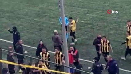 Amatör maçta ilginç olay: Top toplayıcı çocuk golü kurtardı!