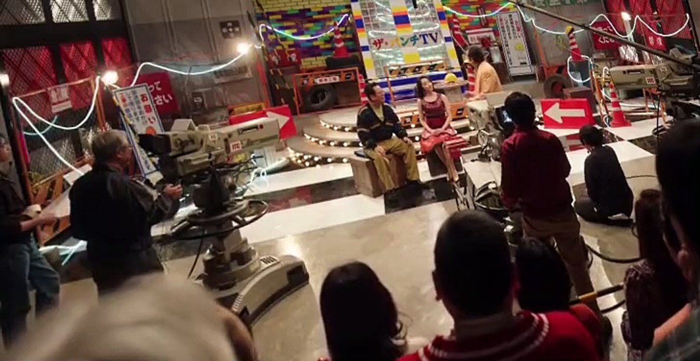The Naked Director S01 E08