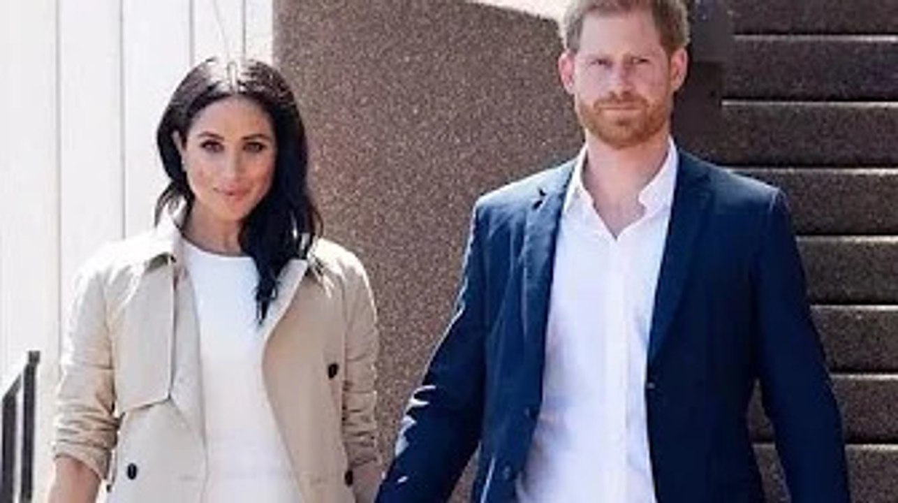 Tapis tiré sous eux!' Meghan et Harry sont part...