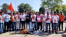 तमिलनाडु में स्कूल में छात्रा के आत्महत्या करने के विरोध में आरयू में प्रदर्शन