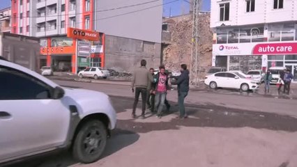 Sahte yol izin belgesi bulunan 15 düzensiz göçmen yakalandı