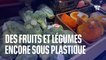 Malgré la loi, pourquoi des fruits et légumes sont-ils encore vendus sous plastique ?