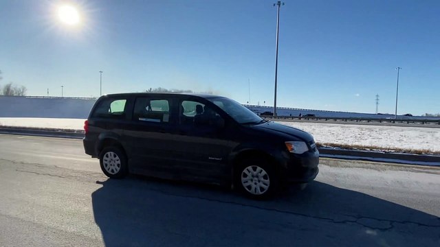 Violente sortie de route et incendie sur l'autoroute 20