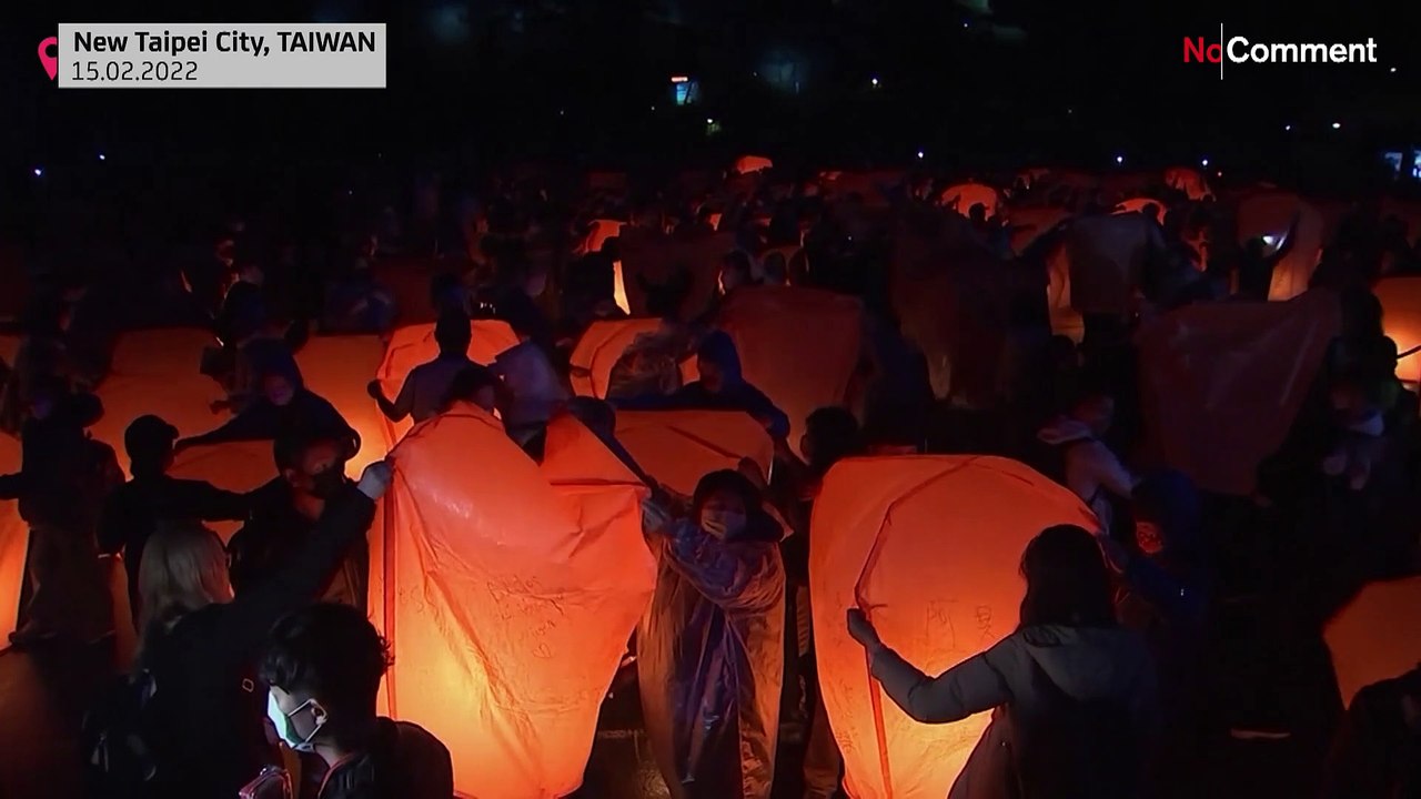 Laternen und Lichtershow läuten in Taiwan das Jahr des Tigers ein