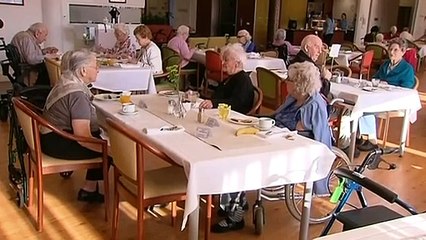 Aged care Minister dismisses calls to resign