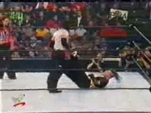 WWE - Jeff Hardy vs Matt Hardy Vengeance 2001