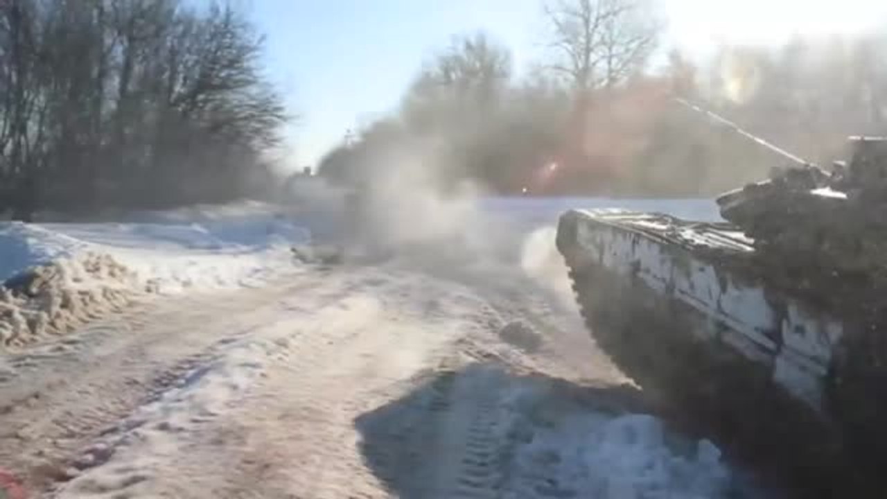 Día rojo: Rusia retira tropas de la frontera con Ucrania