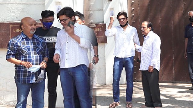 Bappi Lahiri Demise आखिरी दर्शन के लिए Celebs का लगा तांता Watch Full Video | Boldsky