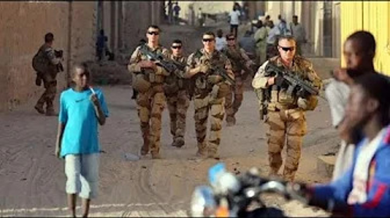 Voici pourquoi le Burkina Faso accepte une base militaire française, le Bénin réfléchit encore