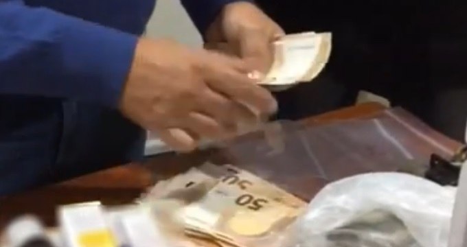 Droga, piazza spaccio era affare di famiglia : arresti nel Catanese (16.02.22)