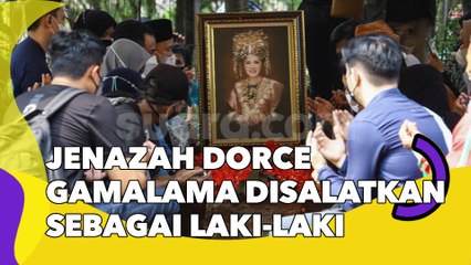 Jenazah Dorce Gamalama Disalatkan Sebagai Laki-Laki sebelum Dimakamkan