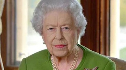 Queen offers six-figure salary to join royal household - but warns role 'will stretch you