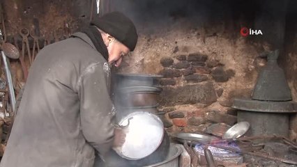 41 yıllık kalay ustası gelişen teknolojiye direniyor