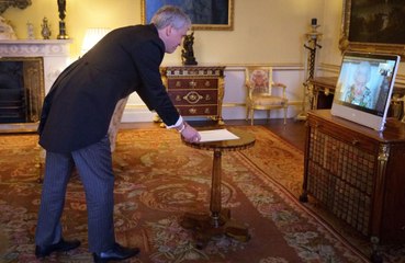 Queen Elizabeth undertakes virtual engagements following COVID-19 scare