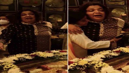 Bappi Lahiri को आखिरी बार देख फूट-फूटकर रोई बेटी Reema; Photo viral | FilmiBeat