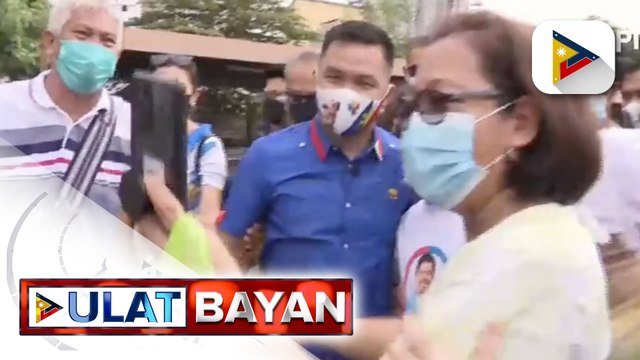 Pres'l candidate Sen. Pacquiao, nakipag-dayalogo sa grupo ng mga vendor sa Maynila; Pacquiao, may pasaring sa mga kapwa kandidato na puro pangako lamang umano tuwing eleksyon