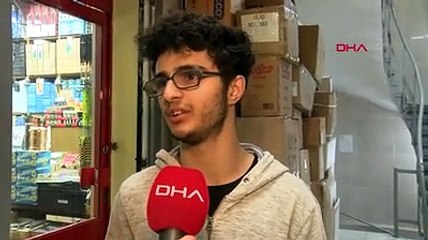 Cep telefonuna bakarak yürürken açık ızgaradan aşağıya düştü