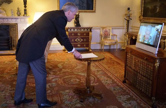 Queen Elizabeth: Wegen Corona-Sorge nur digitale Termine