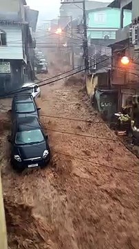 Enxurrada em Petrópolis - RJ