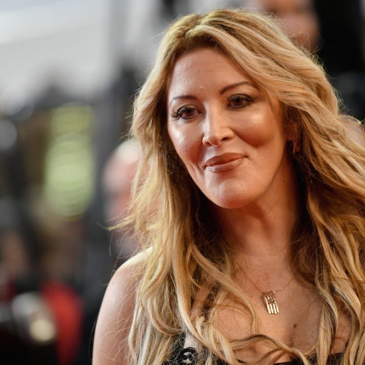 VOICI SOCIAL : Loana dans Incroyables transformations : ce changement radical qu'elle a eu beaucoup de mal à accepter (1)