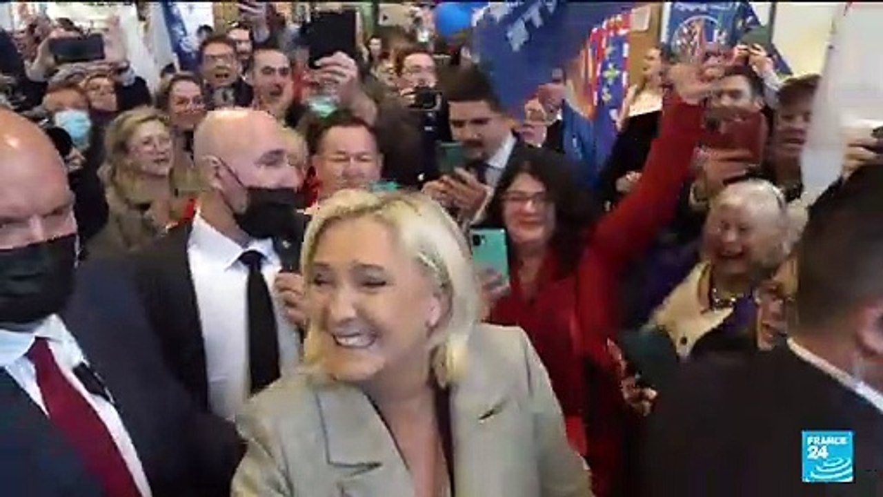 After defections, Le Pen's French presidency bid hit by leaks to rival