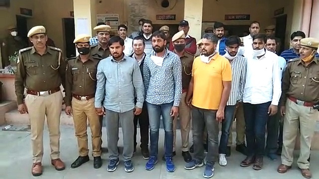गैंगस्टर राजू ठेठ की हत्या करने के लिए कर रहे थ...