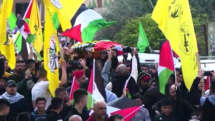تشييع شاب فلسطيني قتل برصاص الجيش الإسرائيلي