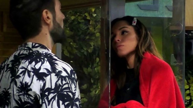 Delia Duran e Alex Belli, le telecamere del GF Vip catturano il momento inaspettato