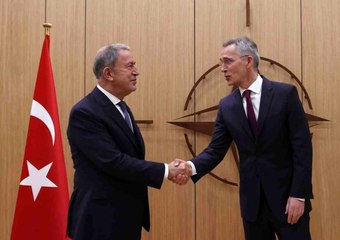 Milli Savunma Bakanı Akar, Kuzey Makedonya Savunma Bakanı Petrovska ile görüştü