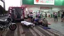 Condutor de motocicleta fratura fêmur após forte colisão no Centro