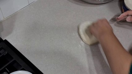 Love Pizza? Make at Home |  Don't order | घर पर पिज्जा बनाएं | ਪੀਜ਼ਾ ਪਸੰਦ ਹੈ? ਆਰਡਰ ਨਾ ਕਰੋ, ਇਸਨੂੰ ਬਣਾਓ | گھر پر پیزا بنائیں