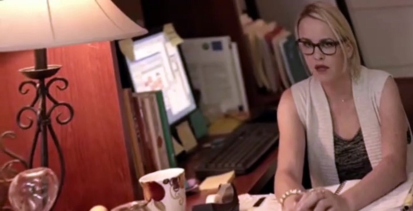 Casual S02 E01