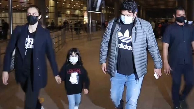 Bappi Lahiri Funeral के लिए Son Bappa Lahiri Family संग लौटे Mumbai Watch Video । Boldsky