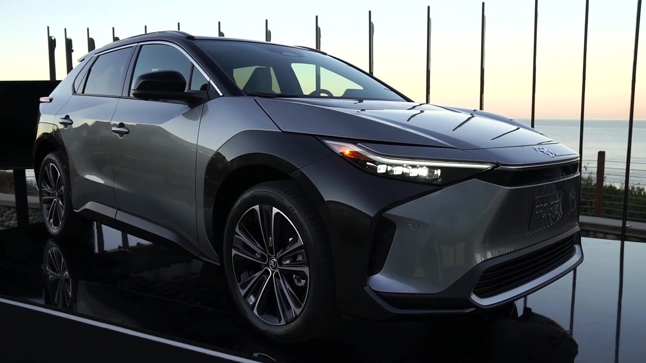 Startschuss für Vollelektrischen Toyota BZ4X