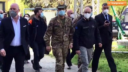 Figliuolo e Curcio visitano l'hub vaccinale della Fiera di Bologna